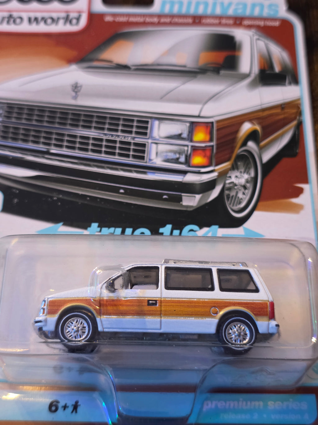 AUTO WORLD 1985 DODGE CARAVAN