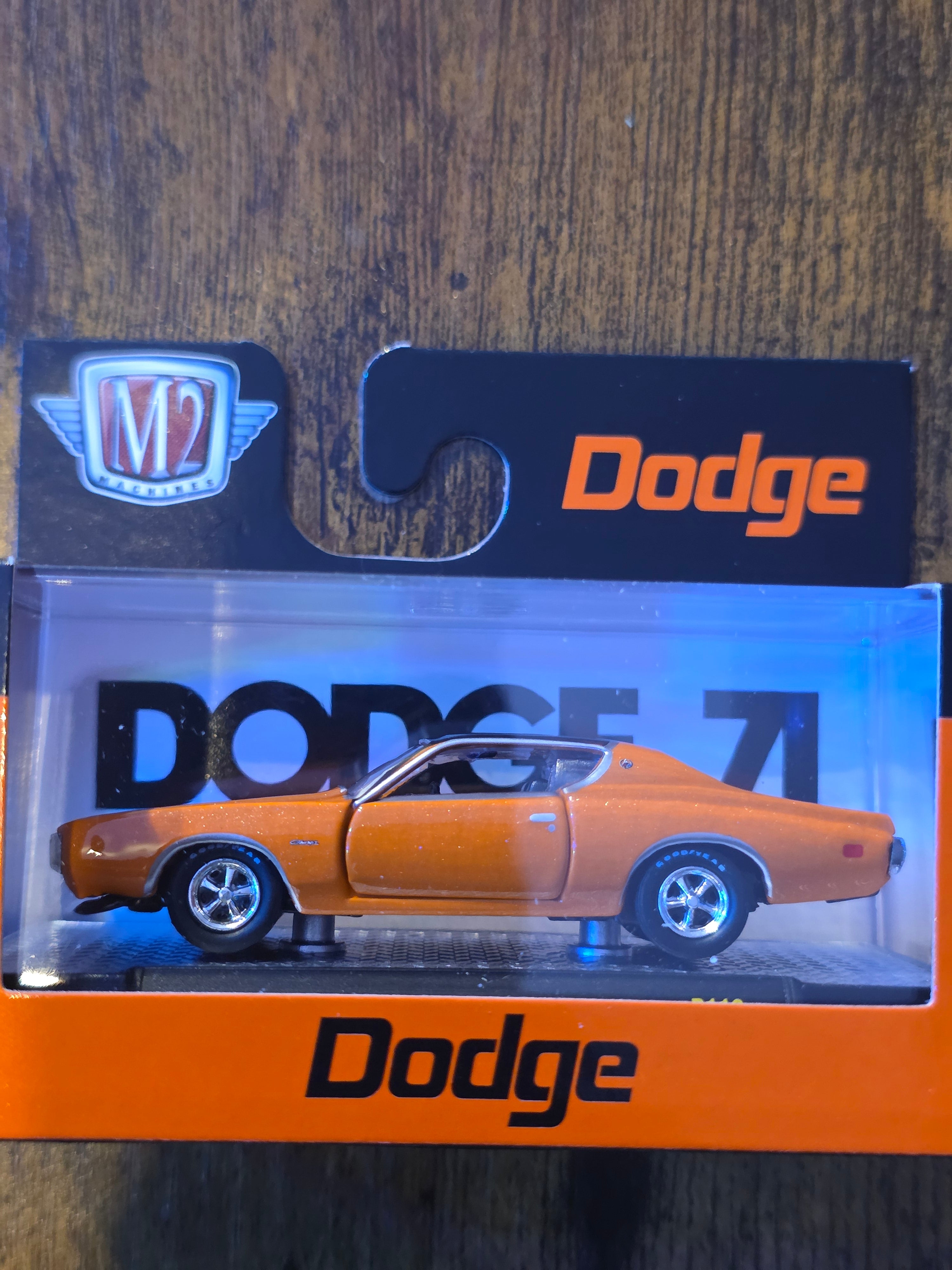 M2 MACHINES 1971 DODGE CHARGER SE 383