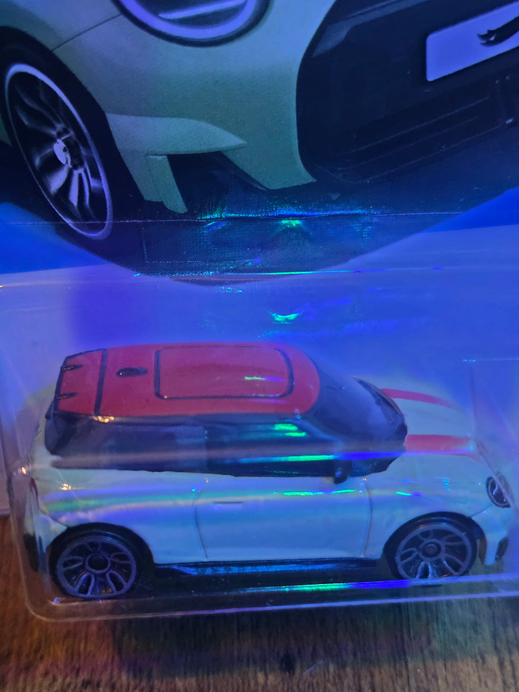 HOT WHEELS MINI JCW ELECTRIC
