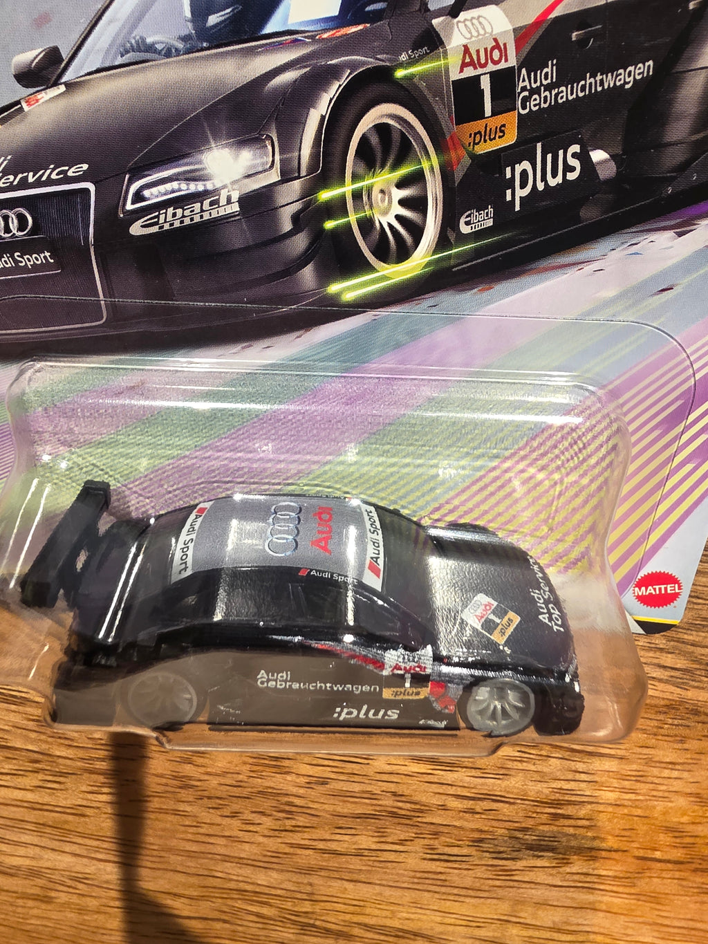 Hot Wheels Premium Aero Styles 2008 Audi A4 Touring Car 2/5