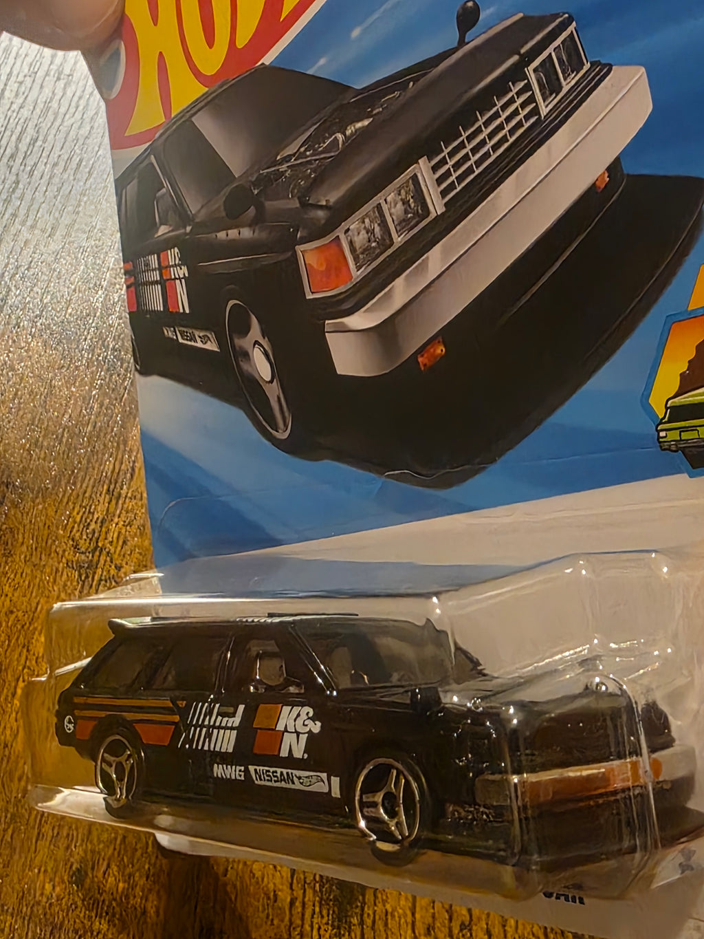 HOT WHEELS NISSAN MAXIMA DRIFT CAR