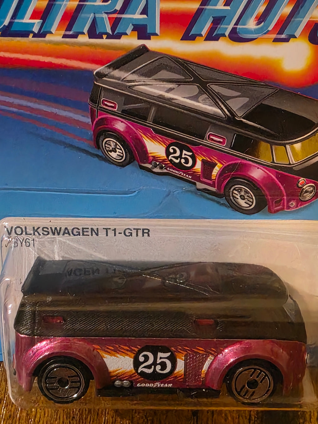 HOT WHEELS ULTRA HOTS VOLKSWAGEN T1-GTR