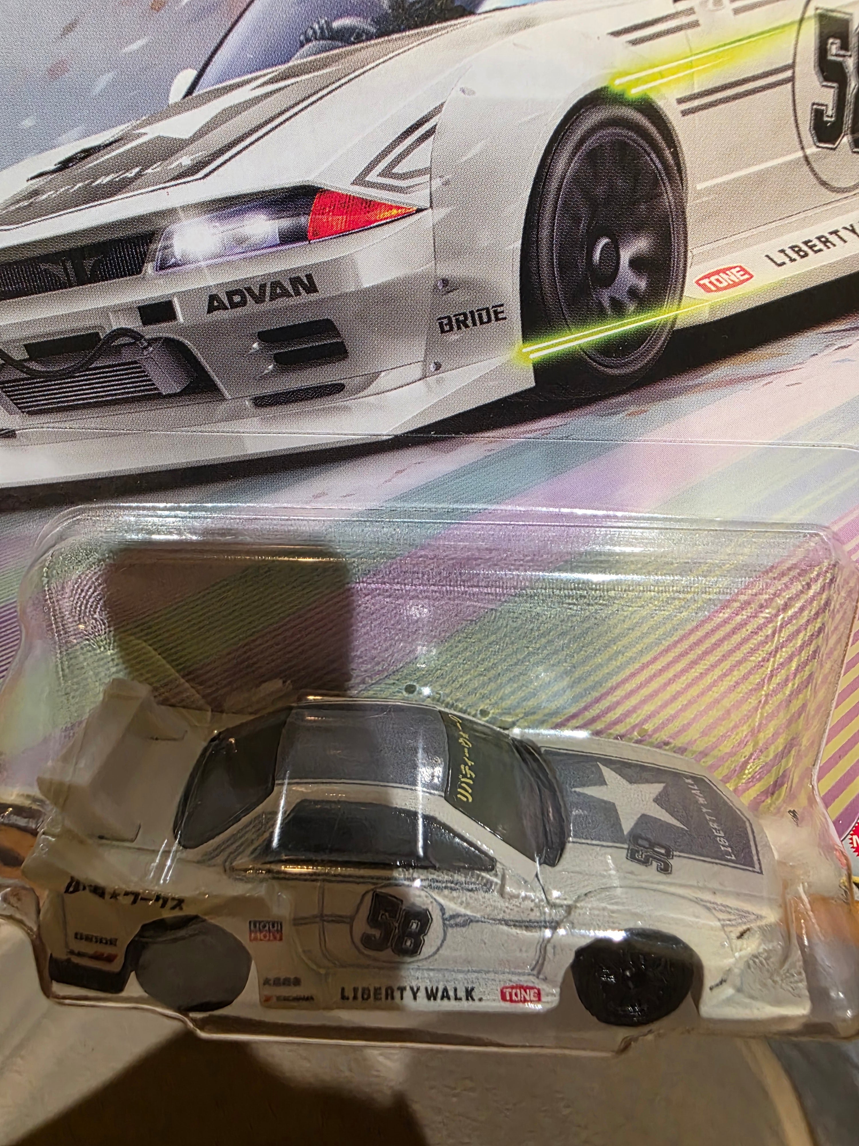 Hot Wheels Premium Aero Styles LB-Kaido Works Nissan R32 Skyline GT-R 1/5