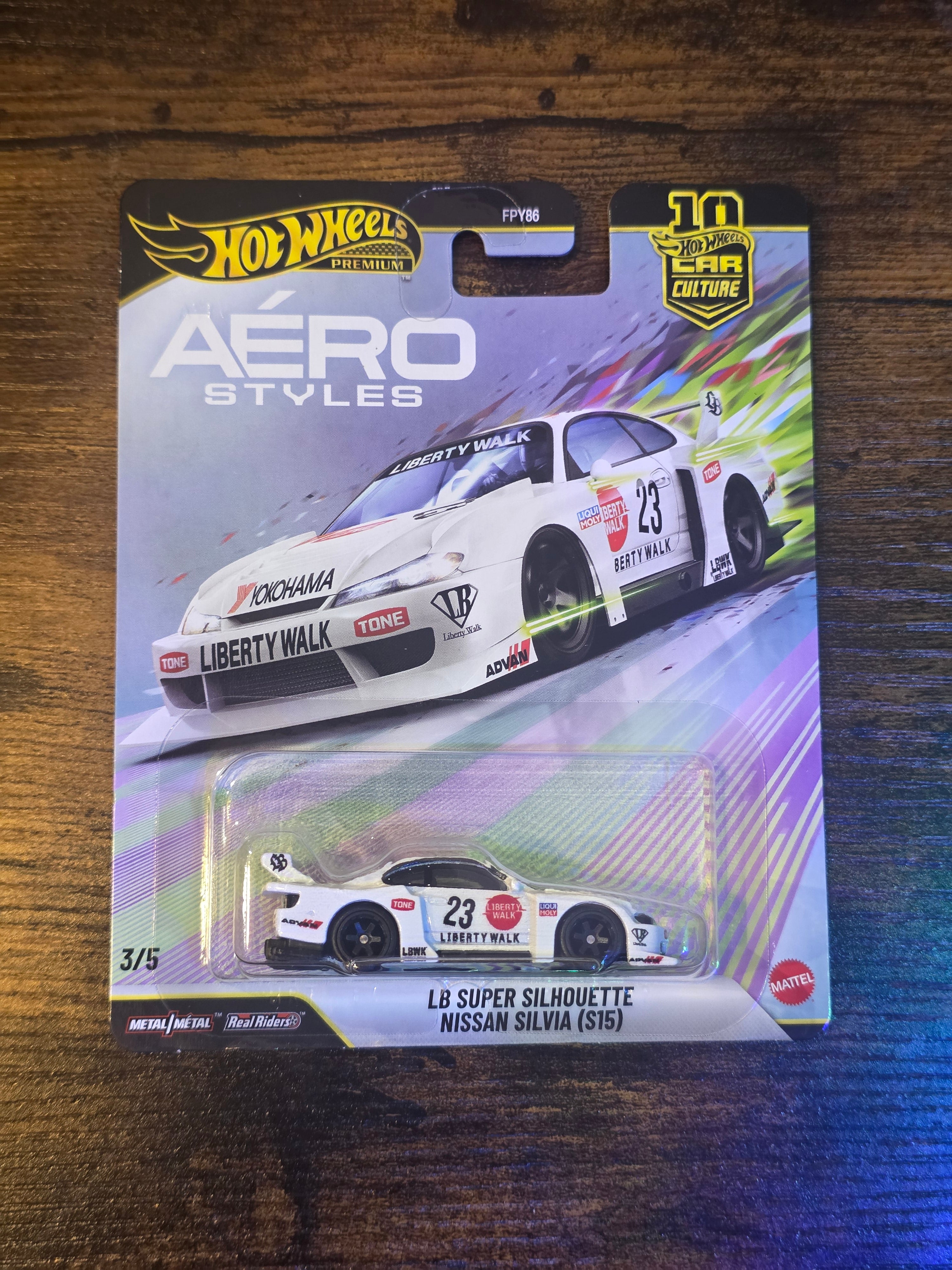 HOT WHEELS PREMIUM LB SUPER SILHOUETTE NISSAN SILVIA (S15)