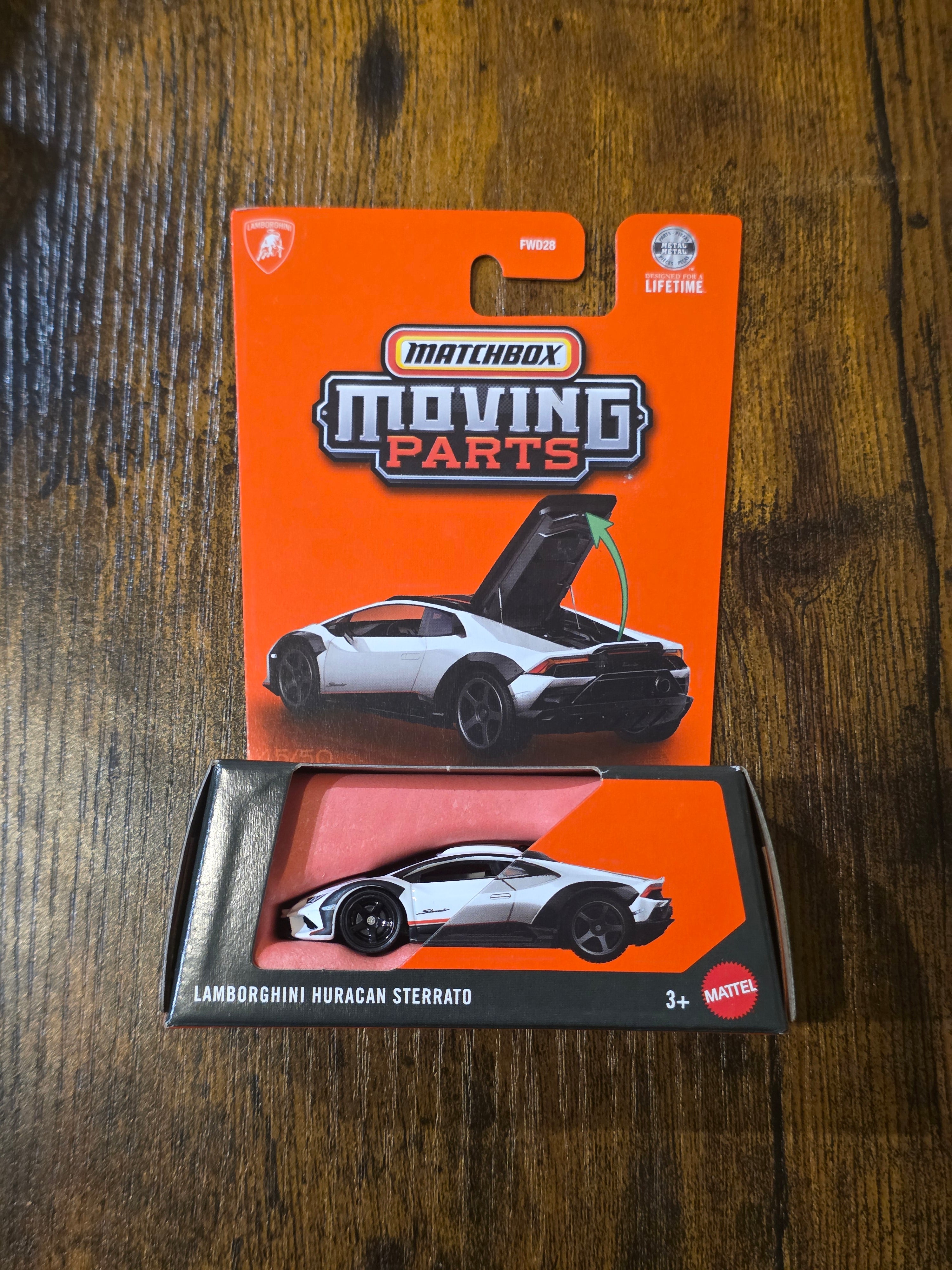 DAMAGED LAMBORGHINI HURACAN STERRATO