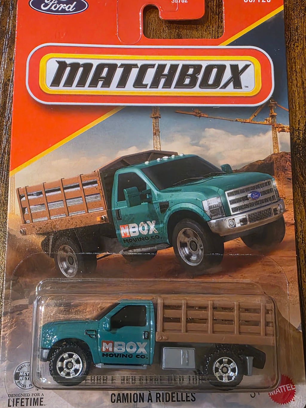 MATCHBOX FORD F-350 STAKE BED TRUCK