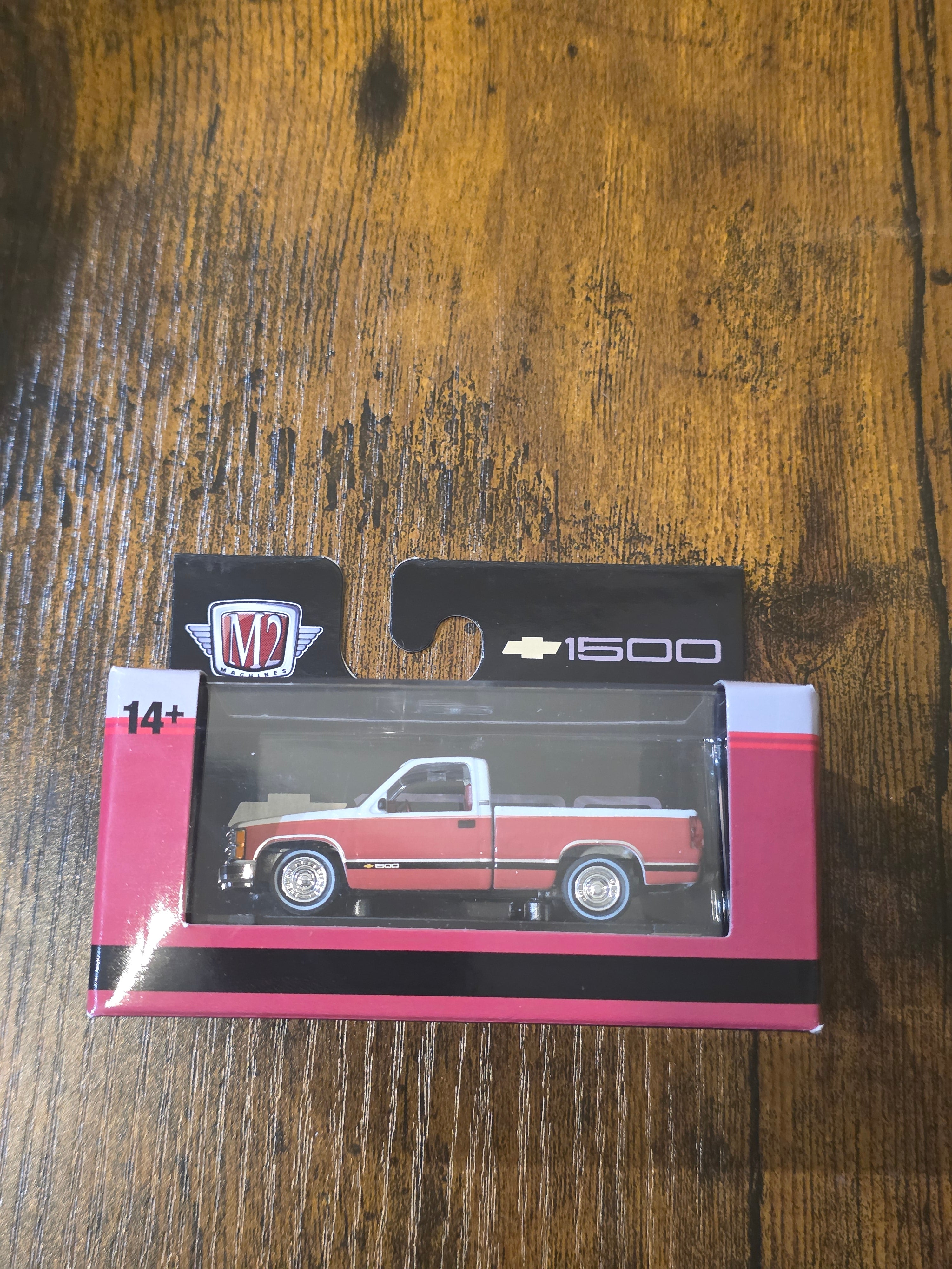 M2 MACHINES 1988 CHEVROLET C1500 SILVERADO
