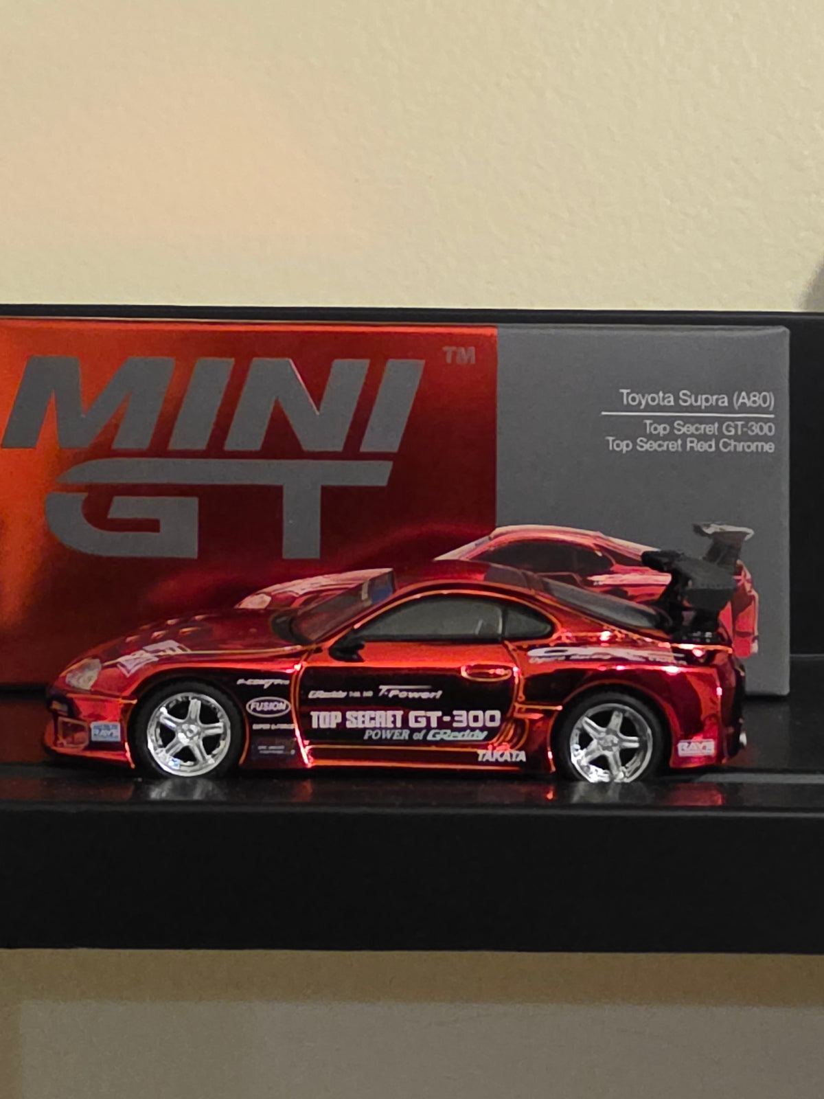 MINI GT TOYOTA SUPRA (A80)