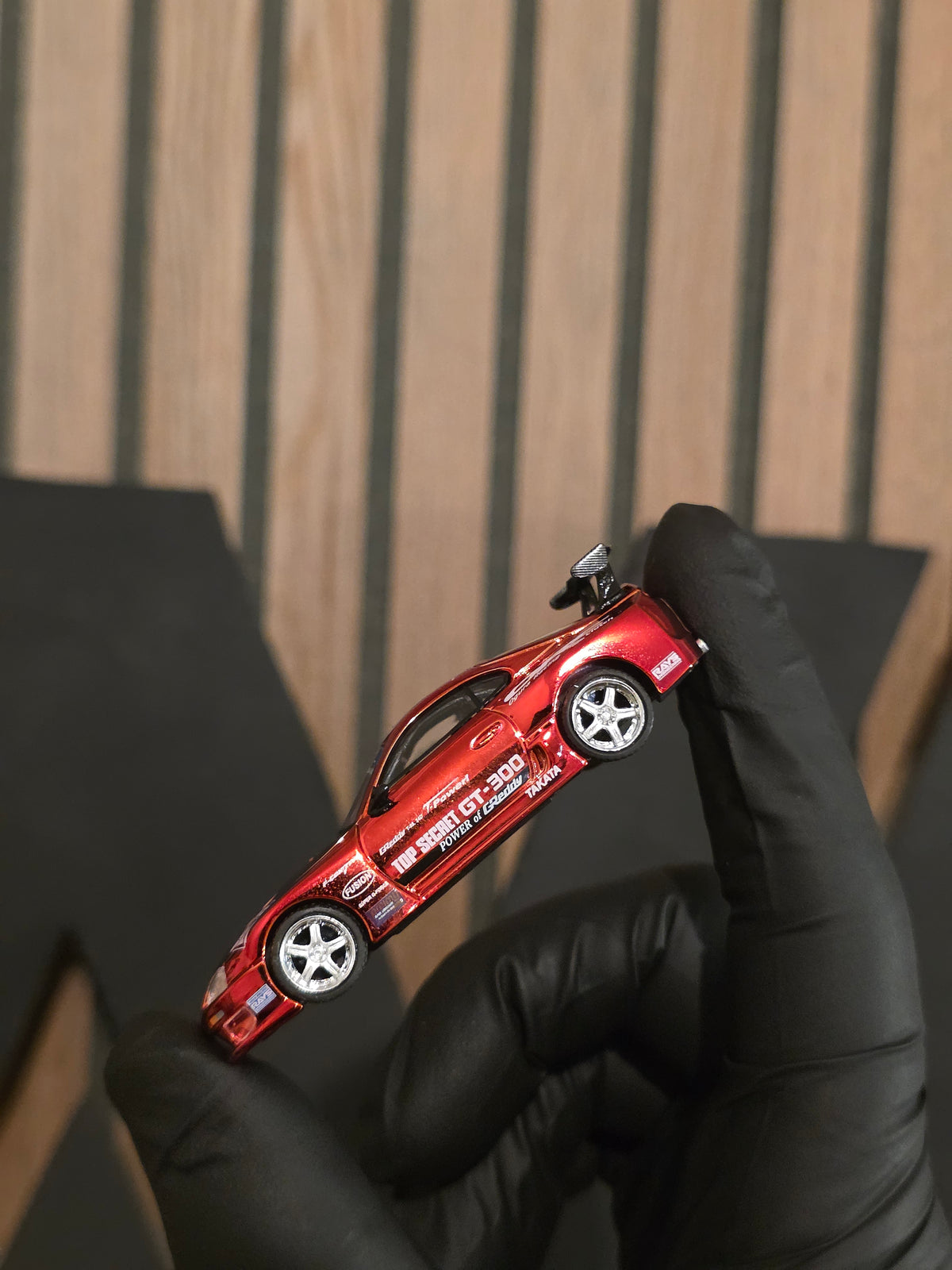 MINI GT TOYOTA SUPRA (A80)