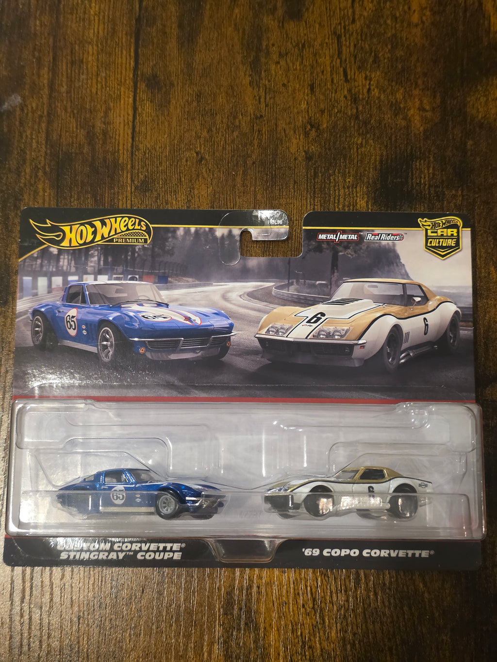 FACTORY ERROR HOT WHEELS  PREMIUM 2 PACK CORVETTES