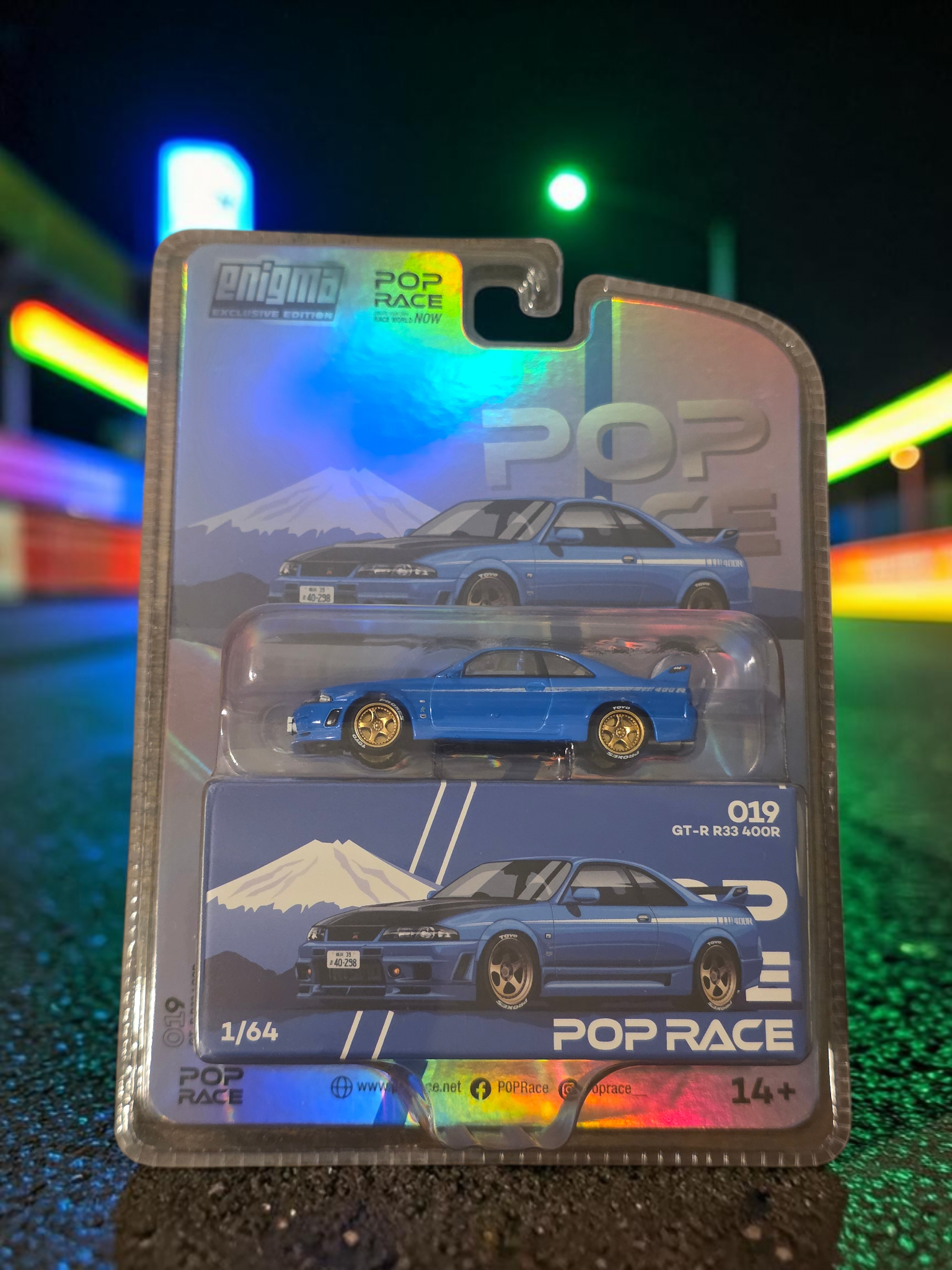 Winters & Johnson Diecast POP RACE CHASE 019 GT-R R33 400R blue 1/64 scale model car in blister packaging