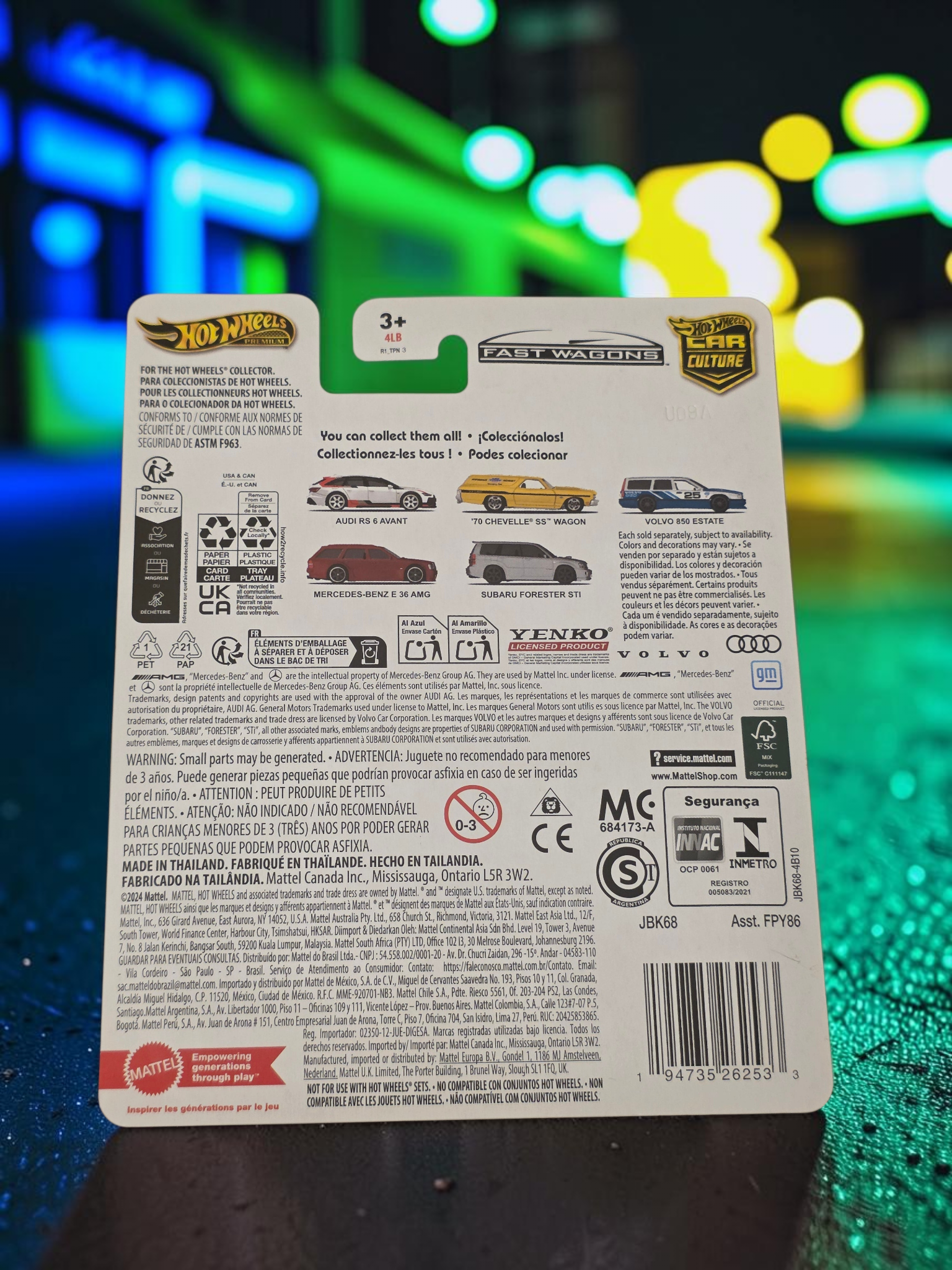 Winters & Johnson Diecast Hot Wheels Premium Volvo 850 Estate Fast Wagons series blister card back